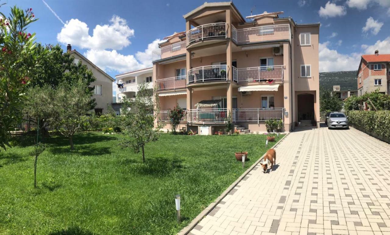 Apartment Aurora Kaštela Buitenkant foto